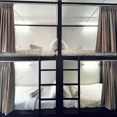 Bunk Puteh Homestay Kuala Terengganu Ngoại thất bức ảnh