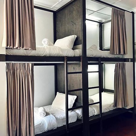 Bunk Puteh Homestay Kuala Terengganu Ngoại thất bức ảnh